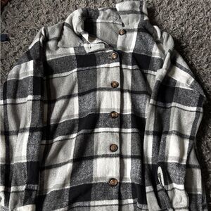 Plaid Button-Up shacket with pockets